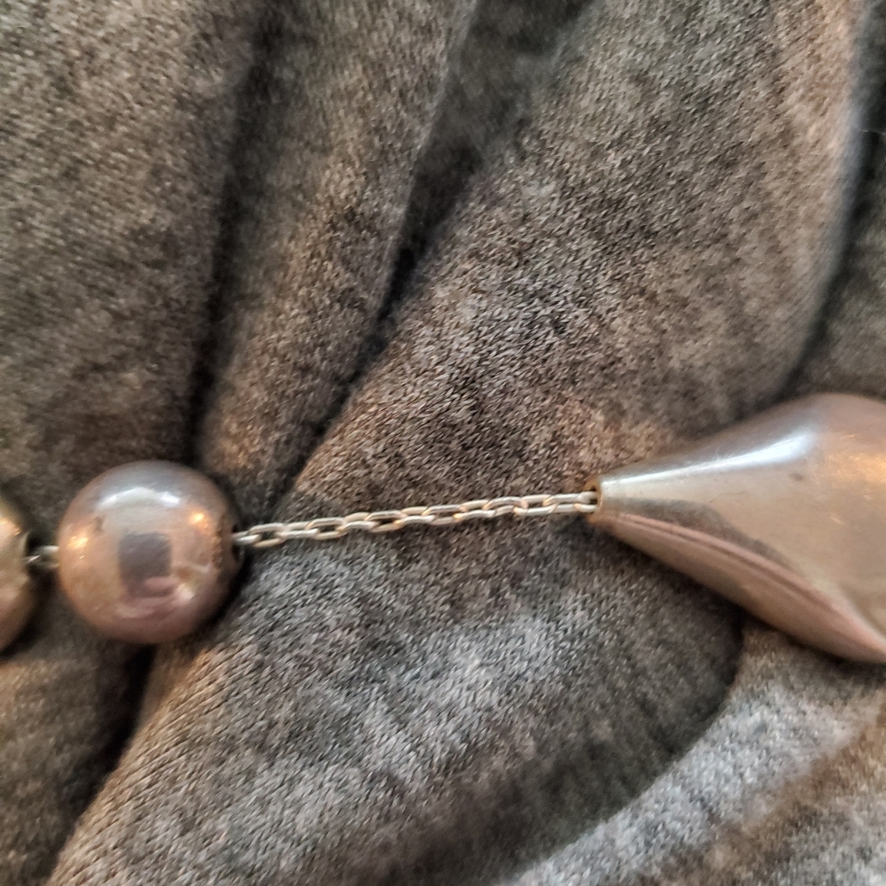 Silver Toned Metal Bead Necklace - Picture 5 of 6